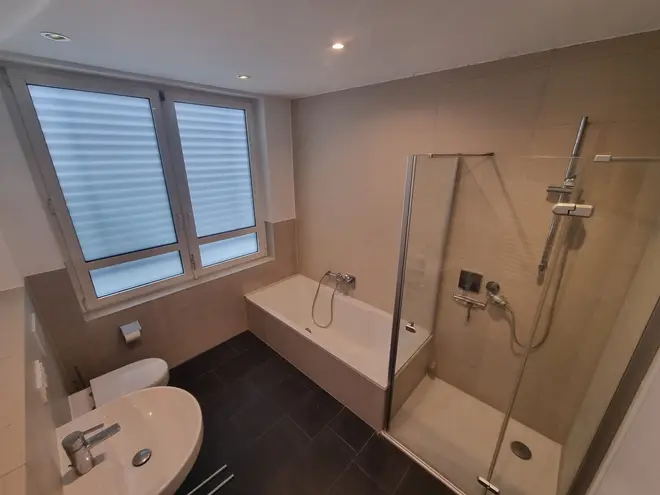 5 Zimmer Wohnung mit 137 m² in Stuttgart – Bild 2