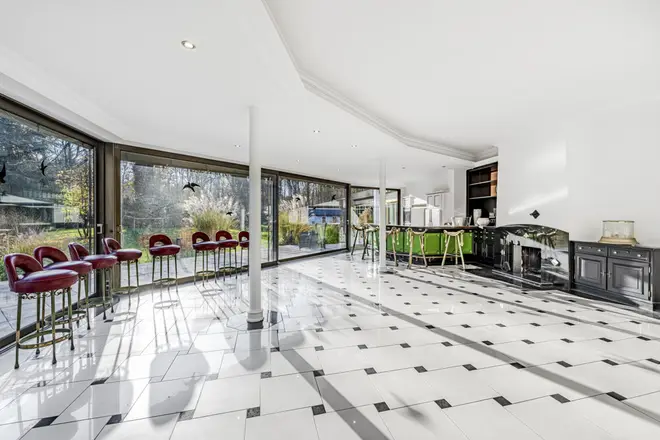 9 Zimmer Haus mit 772 m² in Ratingen – Bild 9
