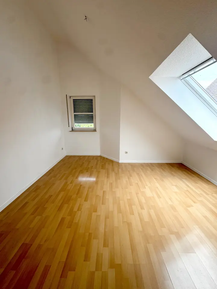 4 Zimmer Wohnung mit 105 m² in Rodgau – Bild 2