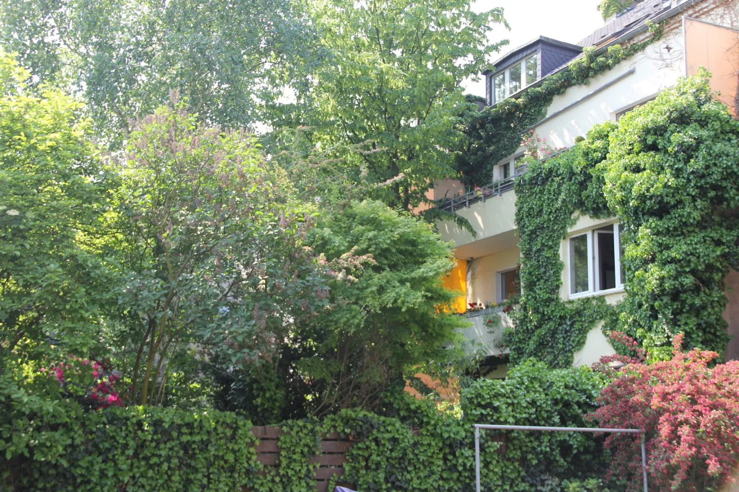 3 room apartment with 106 m² in Duisburg – Photo 2