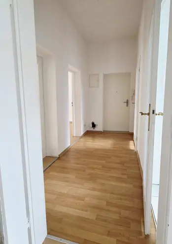3 Zimmer Wohnung mit 70 m² in Chemnitz – Bild 2