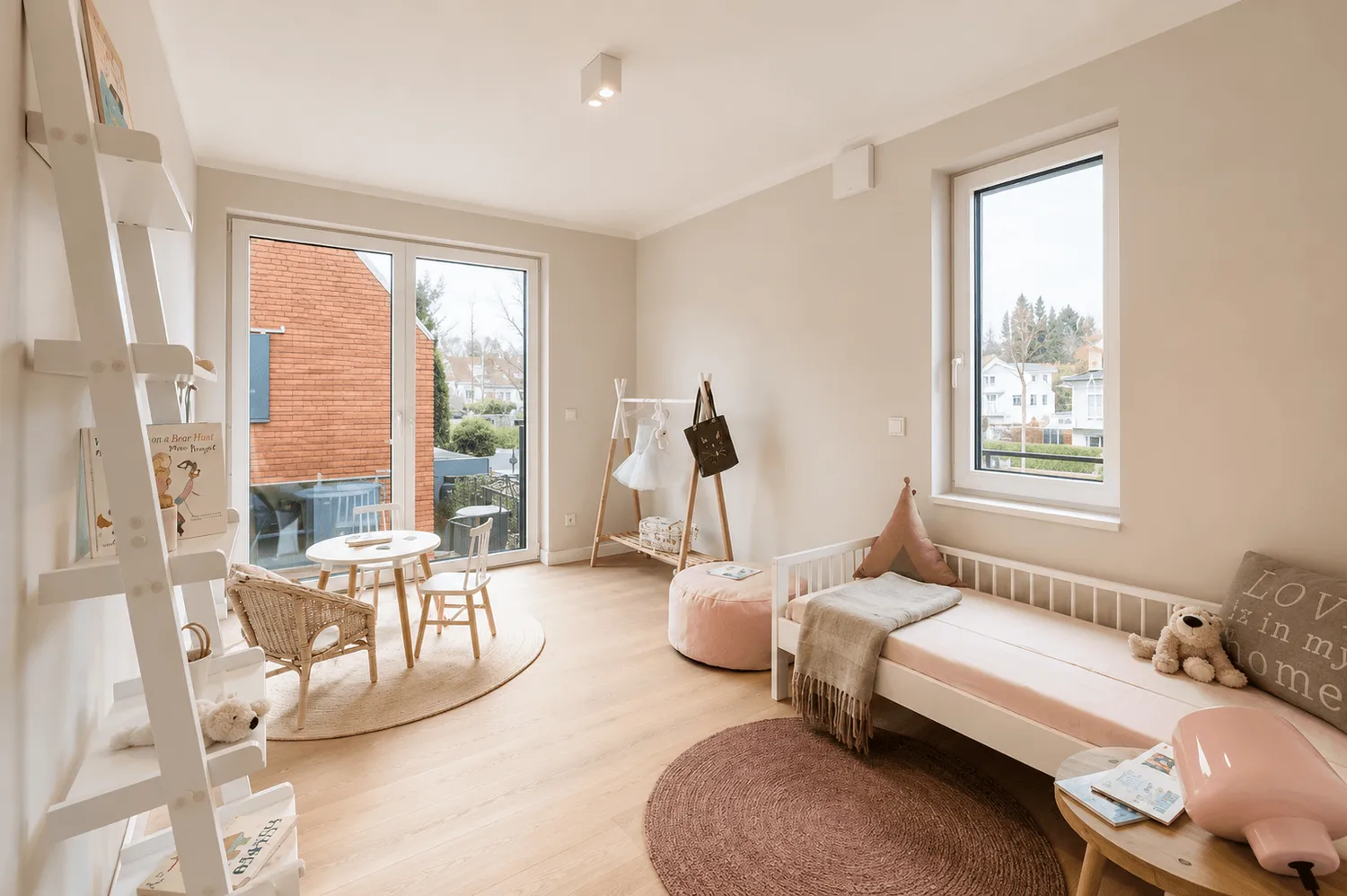 5 Zimmer Wohnung mit 156 m² in München – Bild 4
