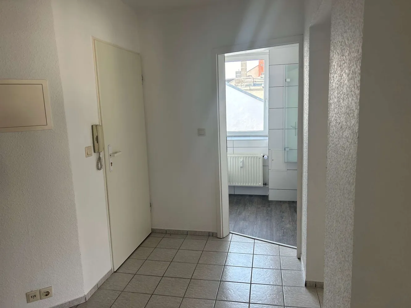 2 Zimmer Wohnung mit 67 m² in Halle (Saale) – Bild 3