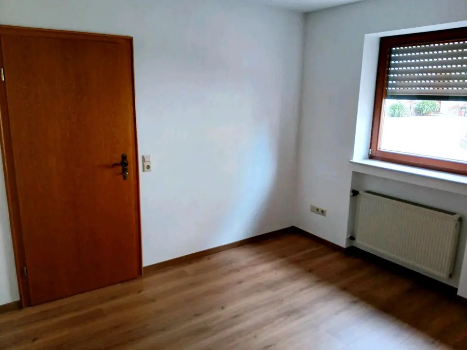 6 Zimmer Wohnung mit 113 m² in Nördlingen – Bild 2