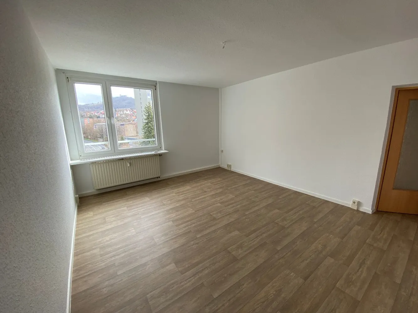 2 Zimmer Wohnung mit 54 m² in Suhl – Bild 3