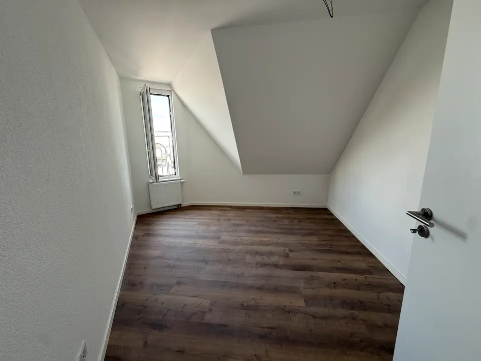 3 Zimmer Wohnung mit 67 m² in Saarbrücken – Bild 2