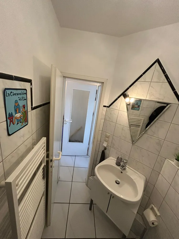 1 Zimmer Wohnung mit 35 m² in Köln – Bild 4