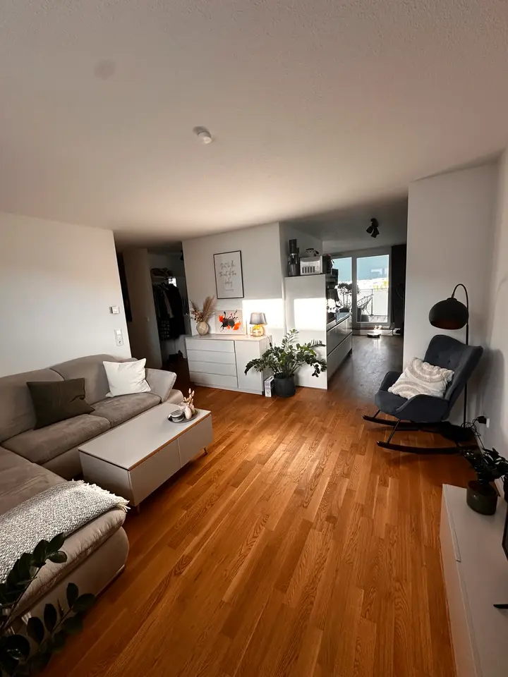 WG-Zimmer mit 107 m² in Frankfurt am Main – Bild 1