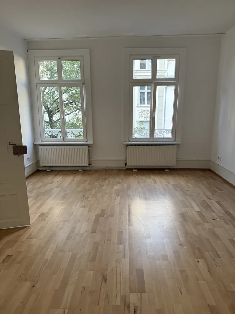 5 Zimmer Wohnung mit 140 m² in Wiesbaden – Bild 7