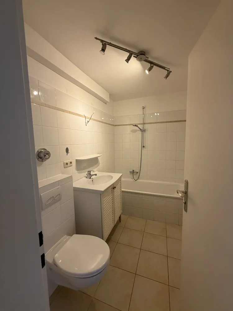 2 room apartment with 63 m² in Munich – Photo 3