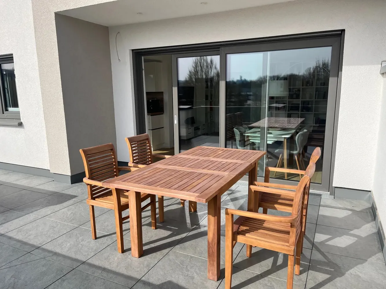 2 Zimmer Wohnung mit 80 m² in Bonn – Bild 2