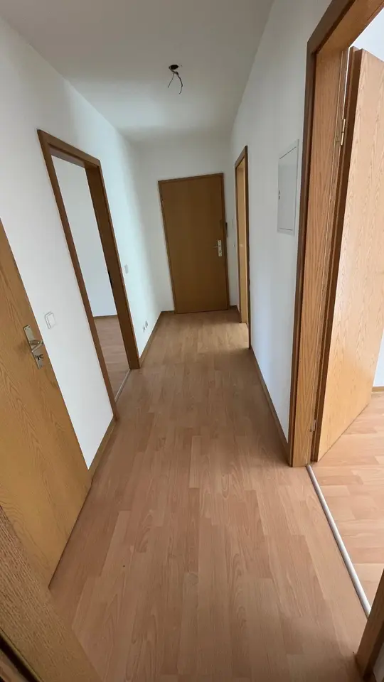2 Zimmer Wohnung mit 60 m² in Werdau – Bild 8