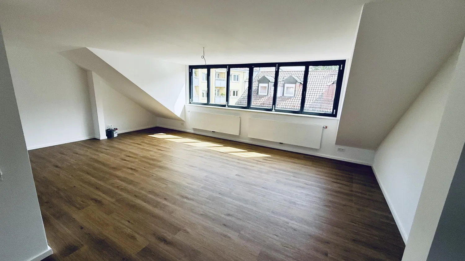 4 Zimmer Wohnung mit 121 m² in Nürnberg – Bild 2