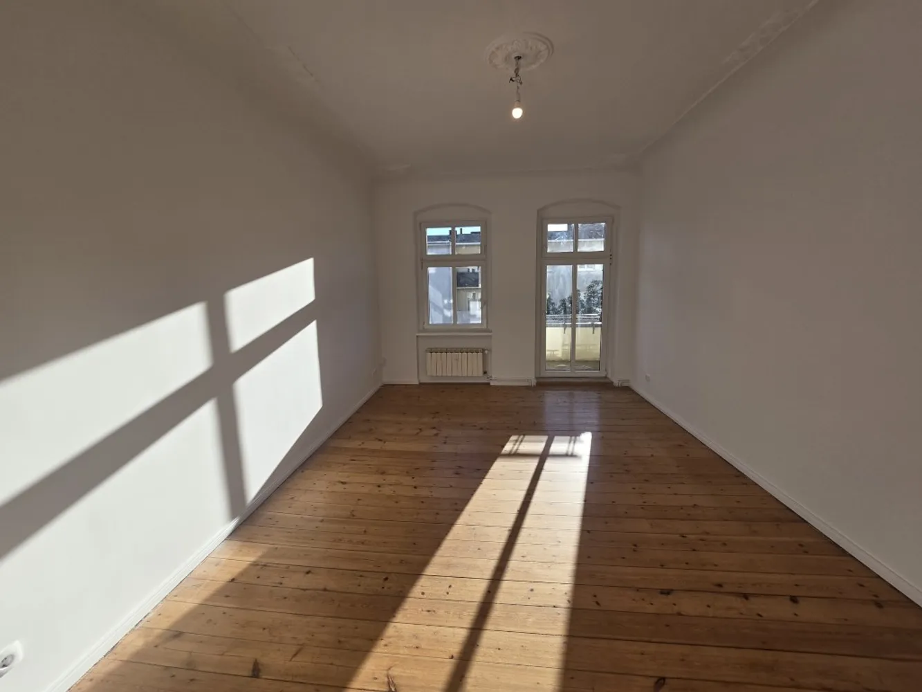 2 Zimmer Wohnung mit 72 m² in Berlin – Bild 1