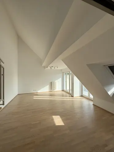 4 Zimmer Wohnung mit 99 m² in Nürnberg – Bild 1