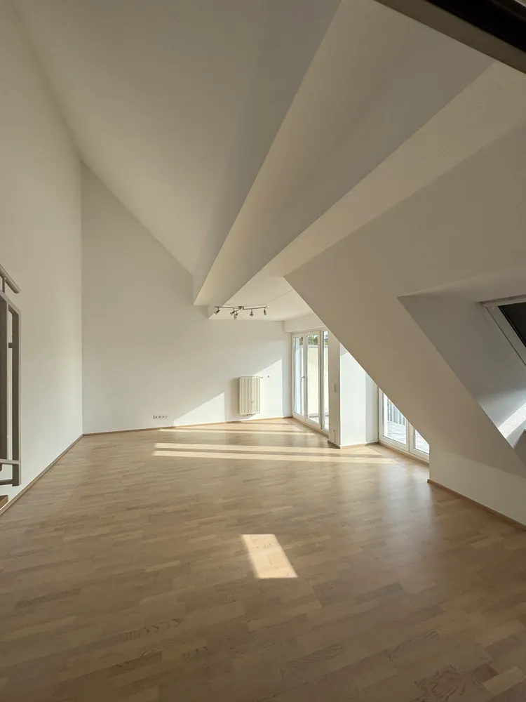4 Zimmer Wohnung mit 99 m² in Nürnberg – Bild 1