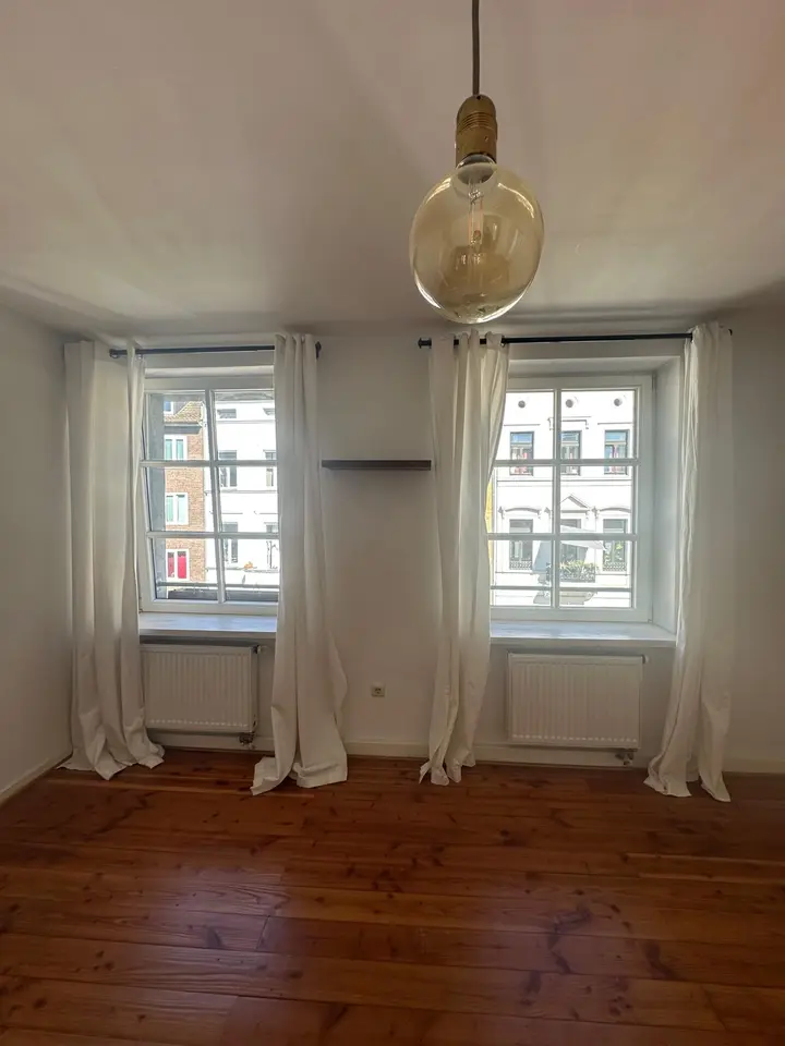 2 Zimmer Wohnung mit 65 m² in Aachen – Bild 1