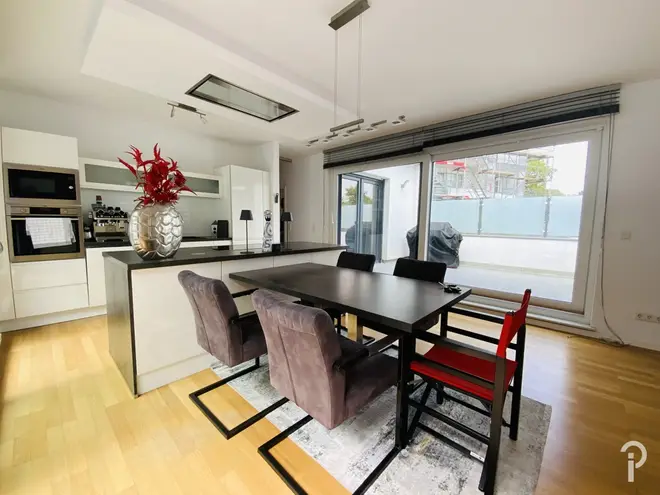 3 Zimmer Wohnung mit 149 m² in Düsseldorf – Bild 3
