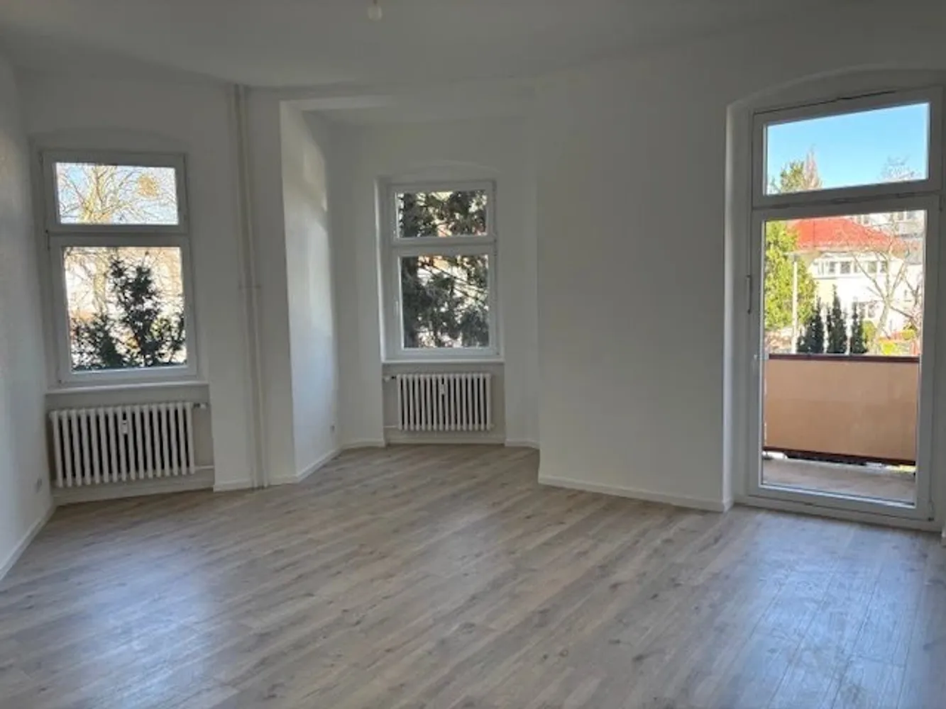 2 Zimmer Wohnung mit 84 m² in Berlin – Bild 8
