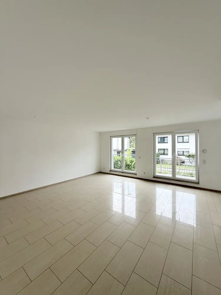 4 Zimmer Wohnung mit 98 m² in Düsseldorf – Bild 1