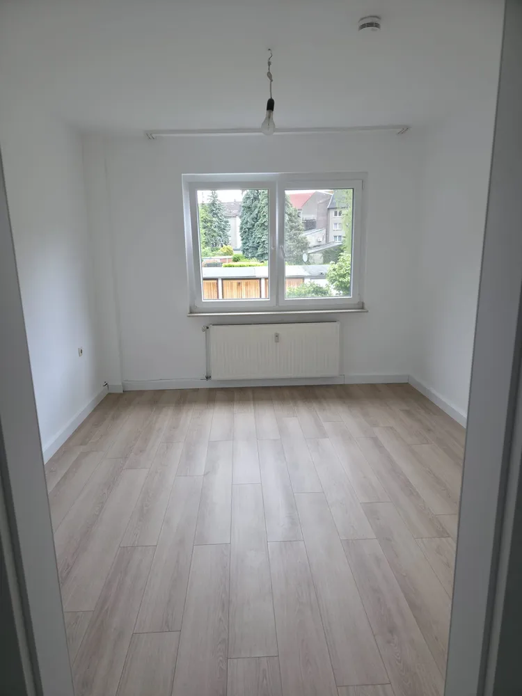 5 Zimmer Wohnung mit 106 m² in Oberhausen – Bild 2