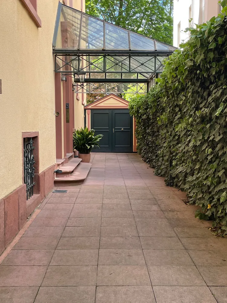 3 room apartment with 105 m² in Frankfurt am Main – Photo 2