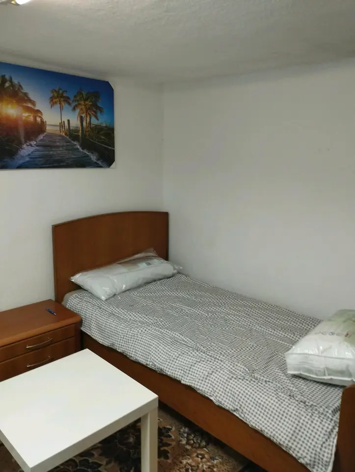 Shared room with 20 m² in Königswinter – Photo 2