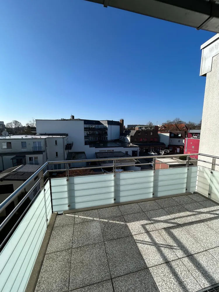 6 Zimmer Wohnung mit 147 m² in Ahrensburg – Bild 8