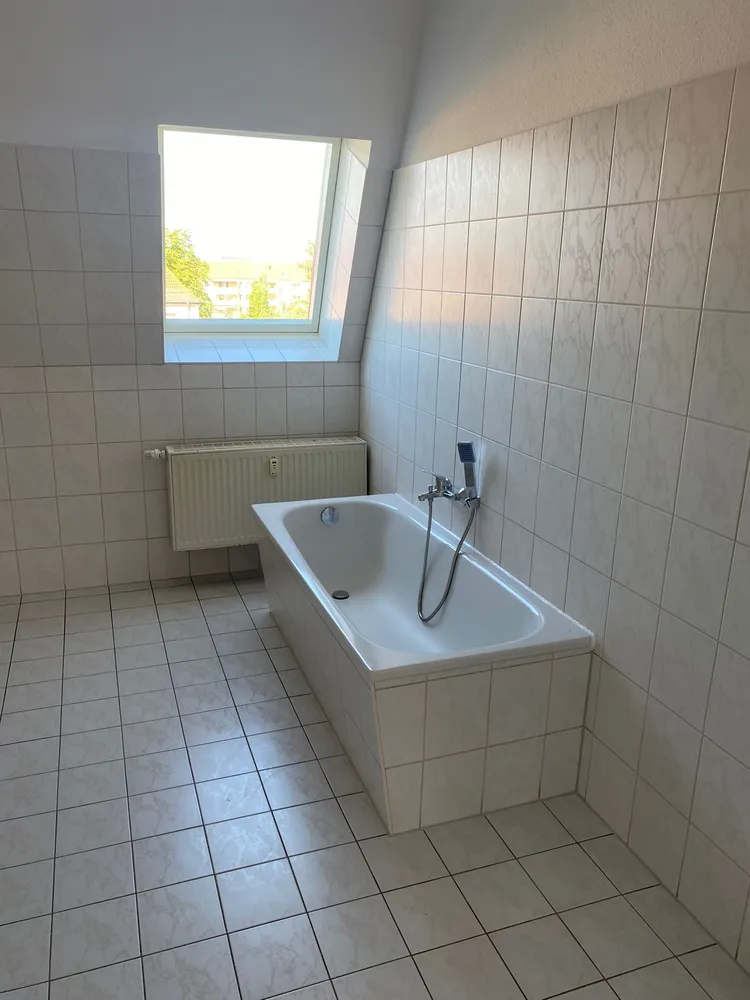 2 Zimmer Wohnung mit 65 m² in Wurzen – Bild 2