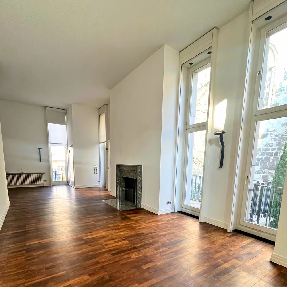 4 Zimmer Wohnung mit 135 m² in Köln – Bild 2