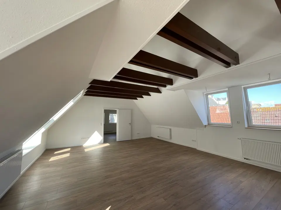 2 Zimmer Wohnung mit 102 m² in Flensburg – Bild 1