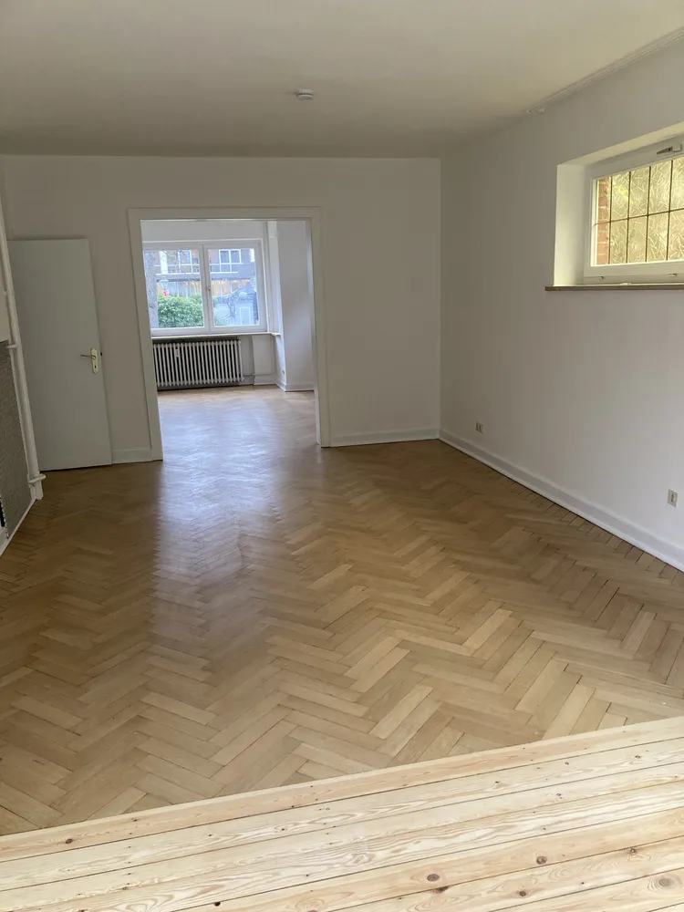 4 Zimmer Wohnung mit 100 m² in Kiel – Bild 2