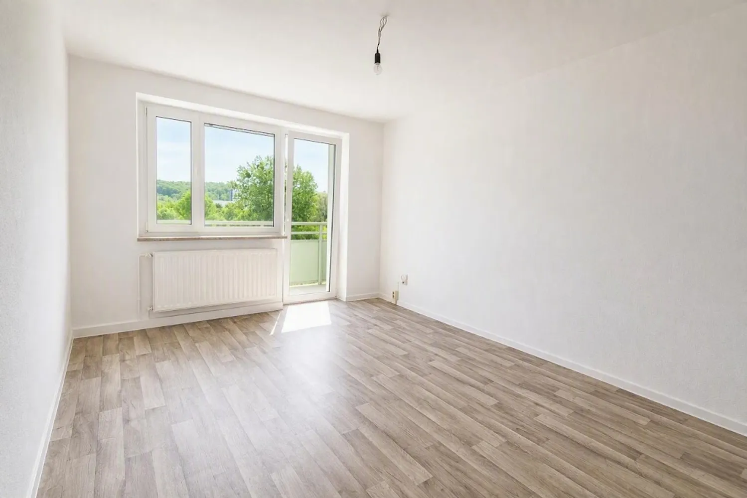 3 Zimmer Wohnung mit 65 m² in Neubrandenburg – Bild 2