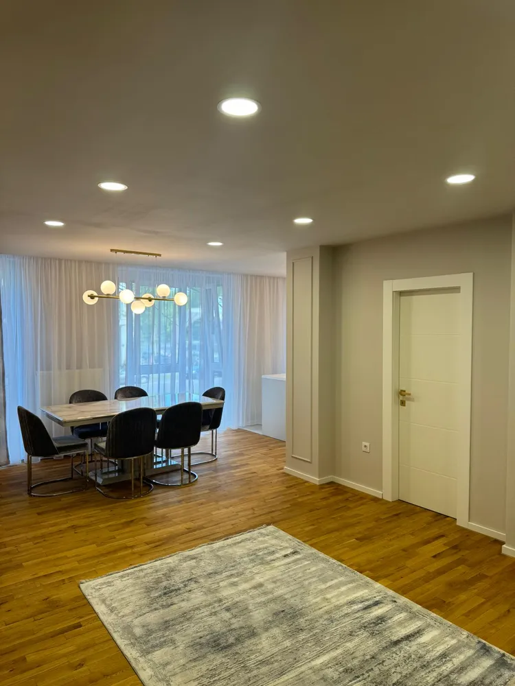 4 Zimmer Wohnung mit 121 m² in München – Bild 6