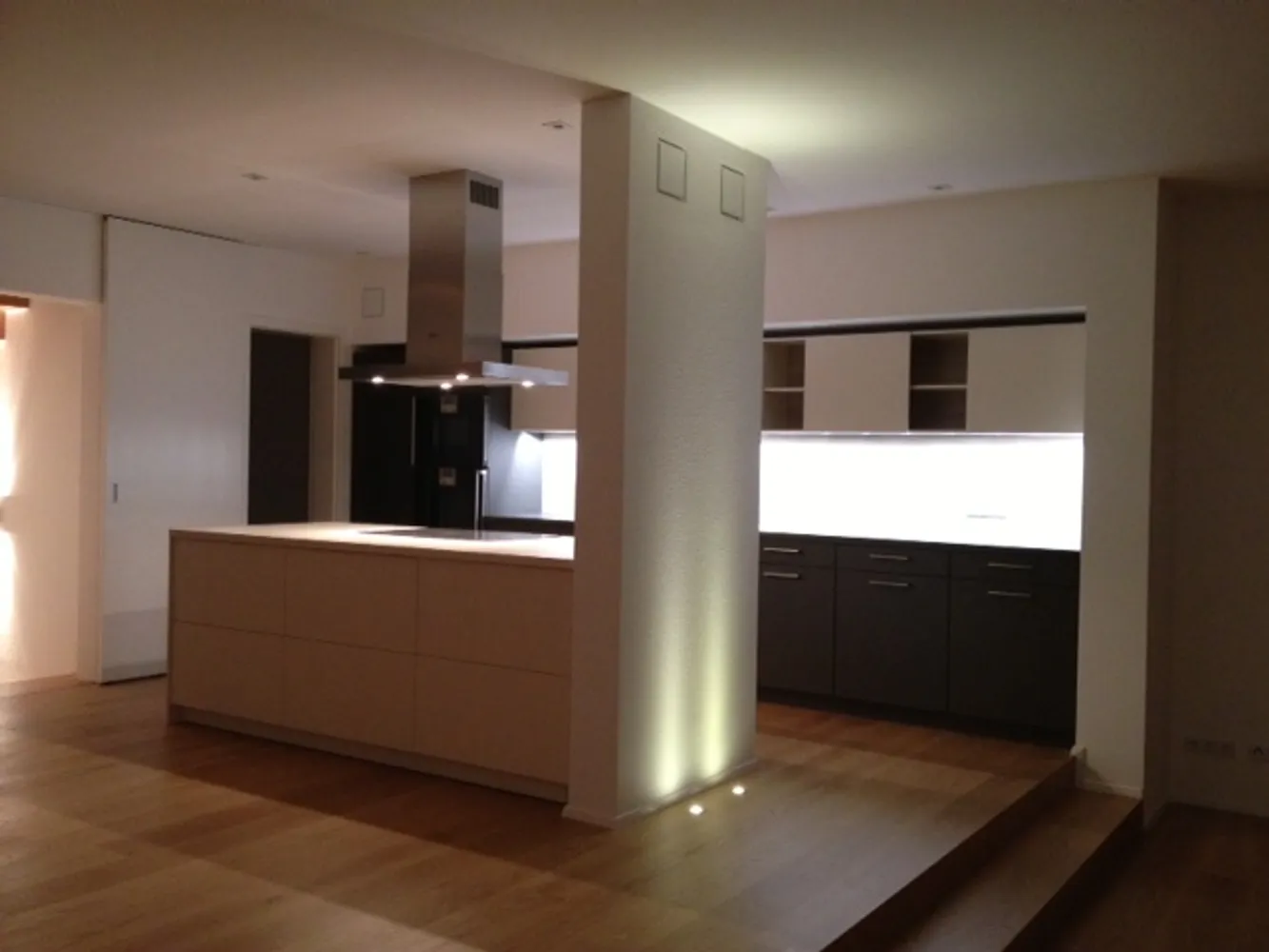 5 Zimmer Wohnung mit 240 m² in Stuttgart – Bild 2