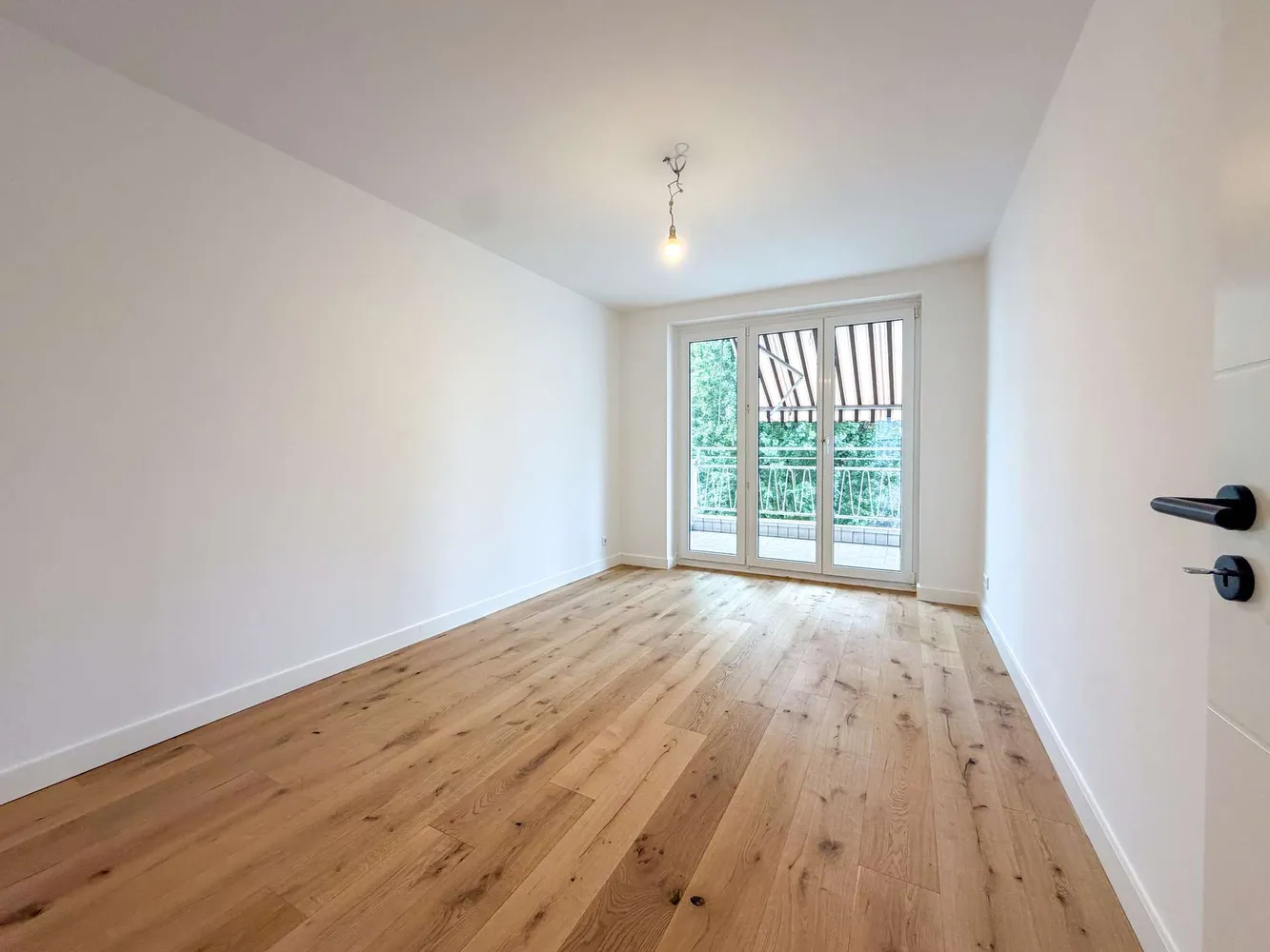 4 Zimmer Wohnung mit 103 m² in Düsseldorf – Bild 10