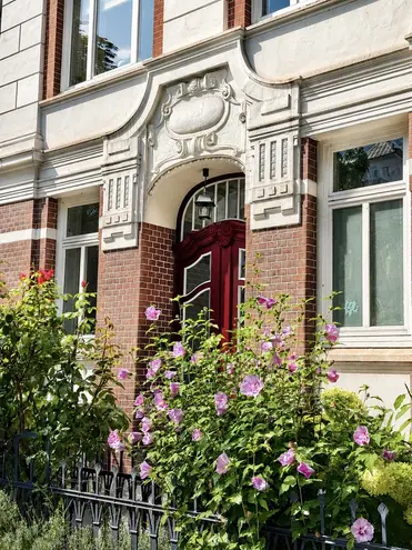 6 Zimmer Wohnung mit 163 m² in Hamburg – Bild 2