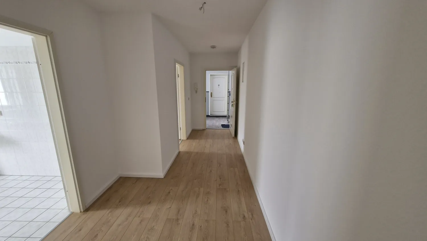2 Zimmer Wohnung mit 80 m² in Magdeburg – Bild 6