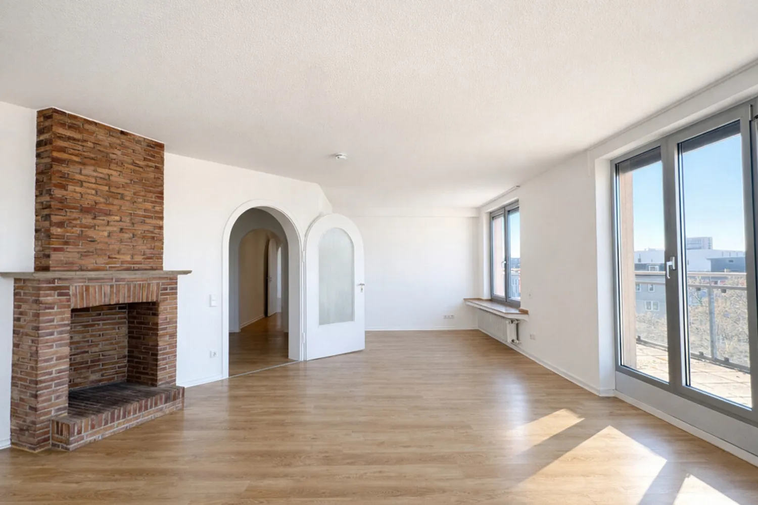 4 Zimmer Wohnung mit 133 m² in Düsseldorf – Bild 3