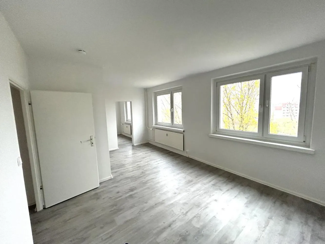 4 Zimmer Wohnung mit 70 m² in Halle (Saale) – Bild 1
