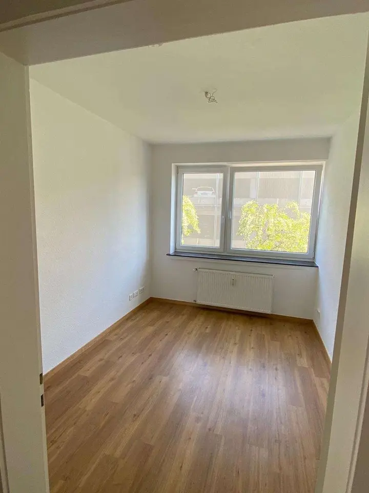 4 Zimmer Wohnung mit 80 m² in Hannover – Bild 2