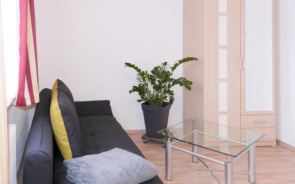 Shared room with 28 m² in Stuttgart – Photo 2