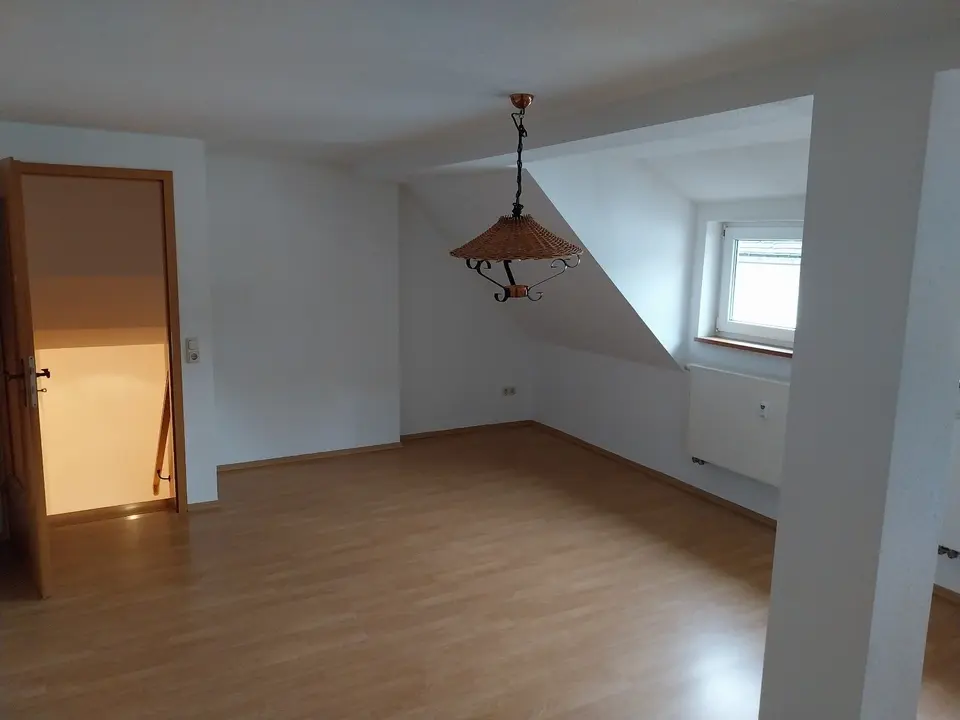 3 Zimmer Wohnung mit 95 m² in Löbau – Bild 1