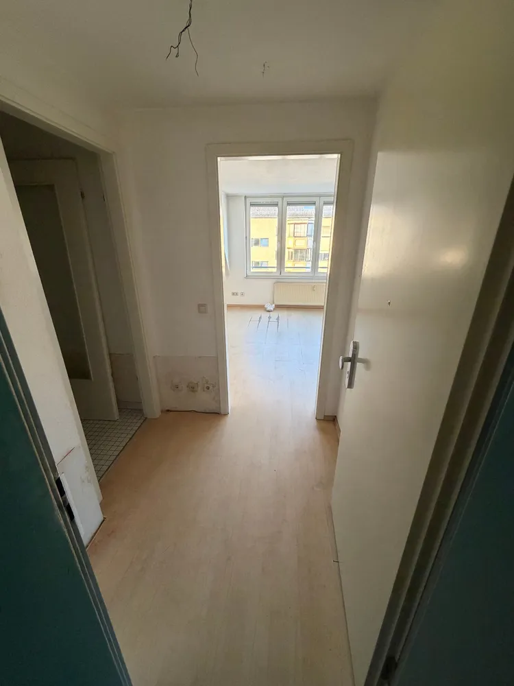 2 Zimmer Wohnung mit 48 m² in Karlsruhe – Bild 2