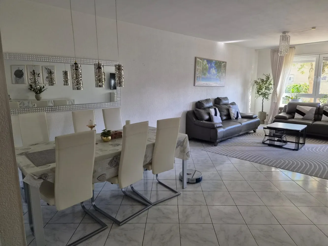 3 Zimmer Wohnung mit 96 m² in Wiesbaden – Bild 2