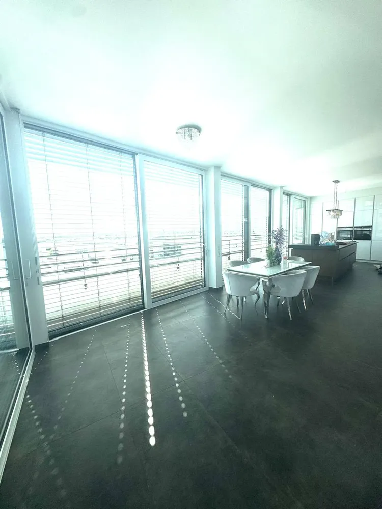 4 Zimmer Wohnung mit 187 m² in Frankfurt am Main – Bild 2