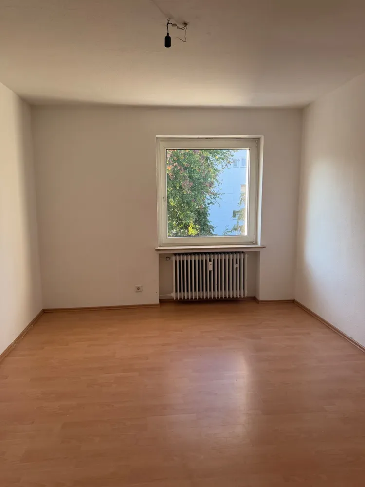 5 Zimmer Wohnung mit 111 m² in Detmold – Bild 2