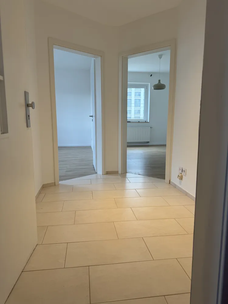 2 Zimmer Wohnung mit 60 m² in Düsseldorf – Bild 2
