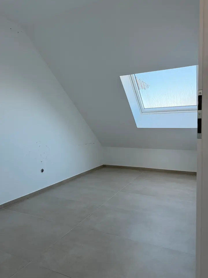 5 Zimmer Wohnung mit 141 m² in Hennef – Bild 9