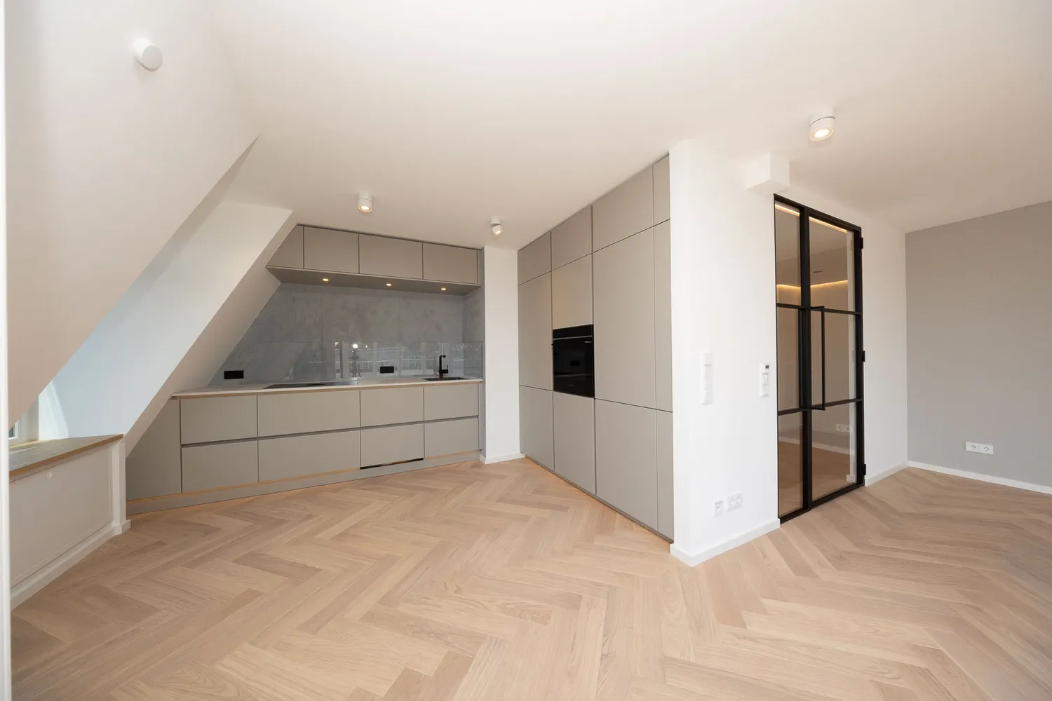 3 Zimmer Wohnung mit 98 m² in München – Bild 5